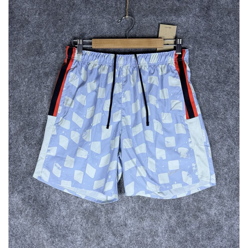 MEDIUM Nike Dri-FIT Challenger Graphic 7in Shorts DX0896-479